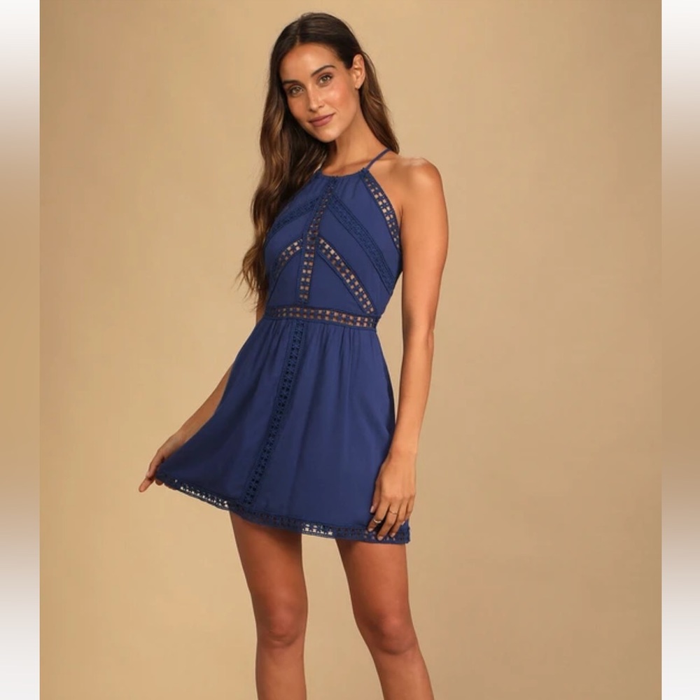 Lulu’s navy blue mini dress
